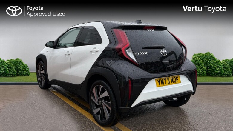 Toyota Aygo X 1.0 VVT-i Edge 5dr Petrol Hatchback